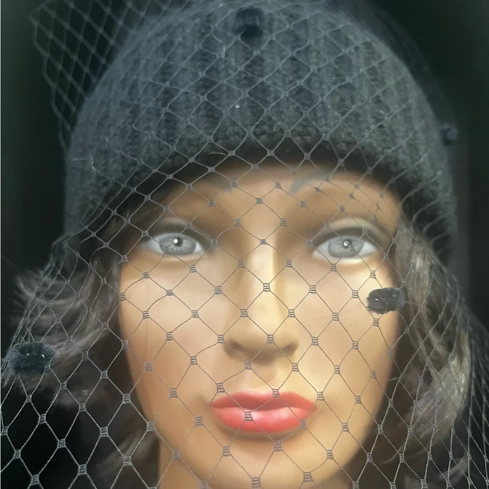 Classy Hat - Picture 1 of 3